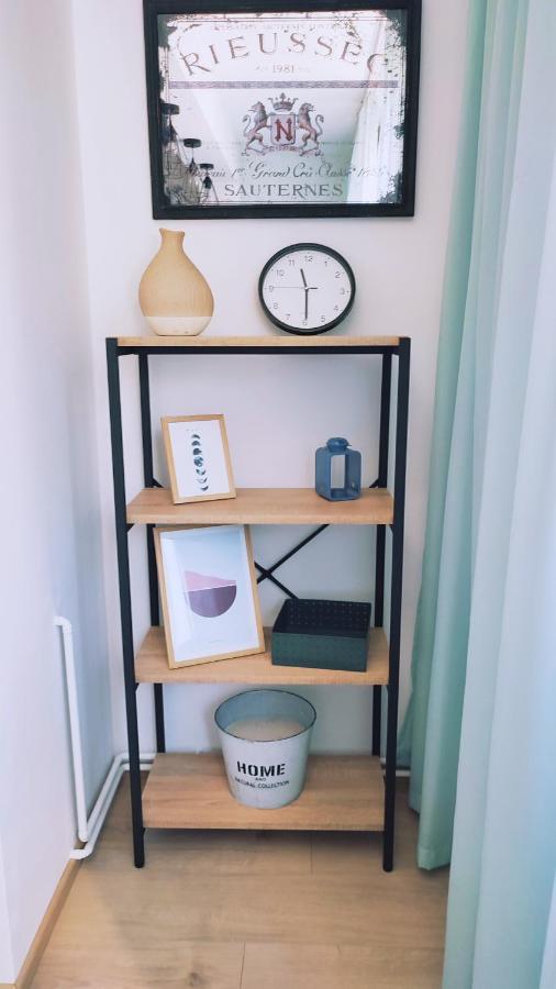 Appartement Apartman Lena à Tuzla Extérieur photo