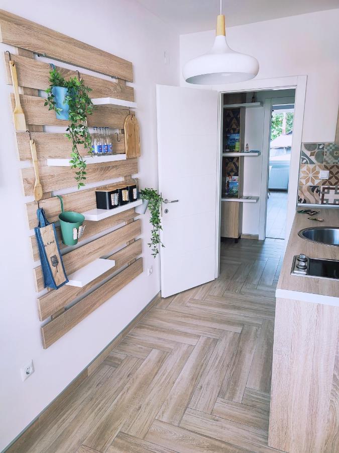 Appartement Apartman Lena à Tuzla Extérieur photo
