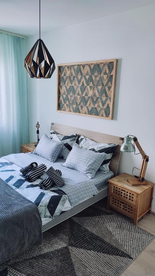 Appartement Apartman Lena à Tuzla Extérieur photo